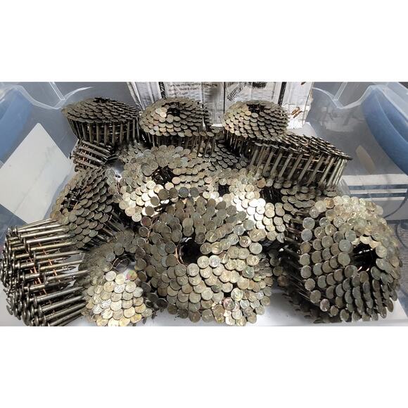 1-1/4" Galvanized Coil Roofing Nail 20 Coils - Picture 2 of 3